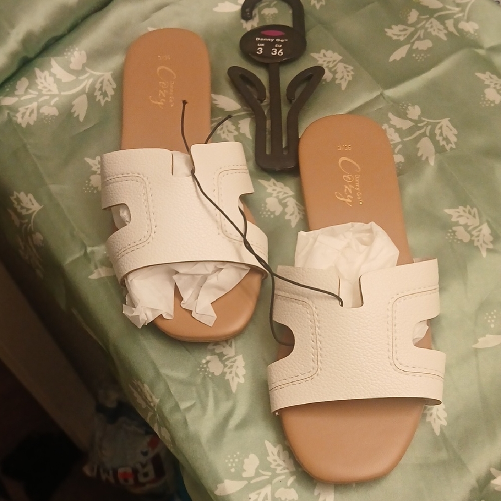Cozy Casual Cream Slide Sandals